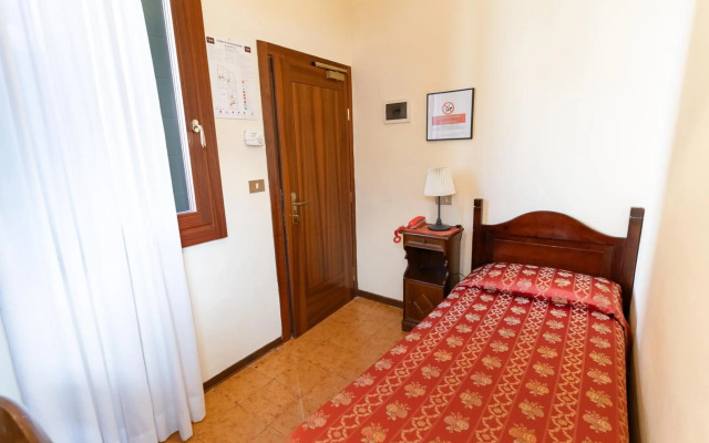 Tivoli Hotel