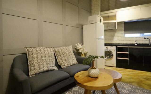 Seoul Loft Apartments - SLA 7 Night Minimum
