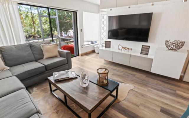 C-VOTED REMODELED UNIT! KAYAKs, MARINA,