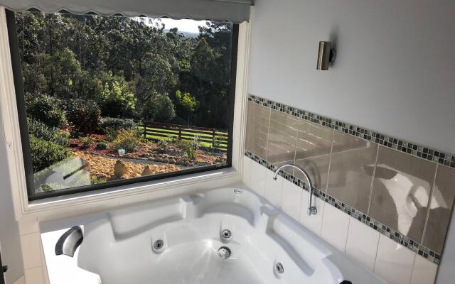 Southern Anchorage Retreat