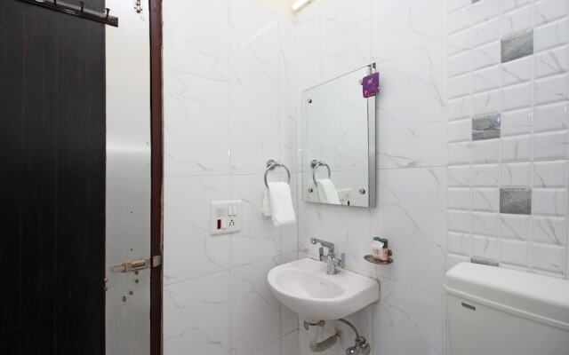 OYO 6495 Hotel Eden Greens