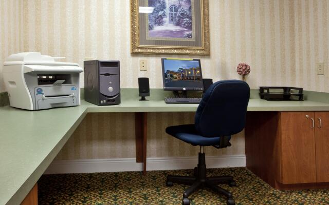 Holiday Inn Express & Suites Thomasville by IHG