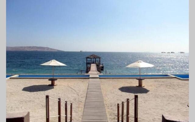 PARACAS megaview bayfront flat