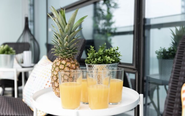 Applewood Suites - Financial District