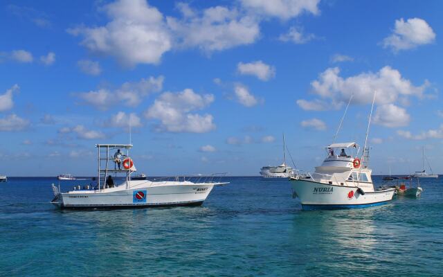 Casa del Mar Cozumel Hotel & Dive Resort with Beach Club access included