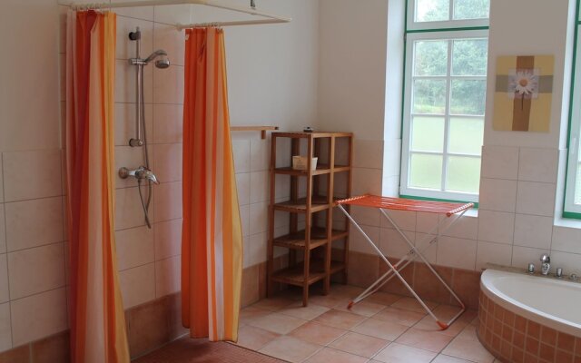 Charmante Wohnung mit Garten in Blowatz