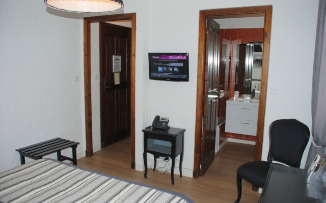 Hôtel les 3 Barbus