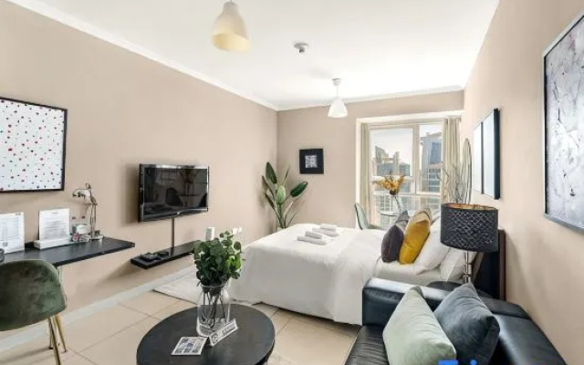 Silkhaus | Goldcrest Executive