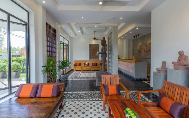 Silver Palms Residence