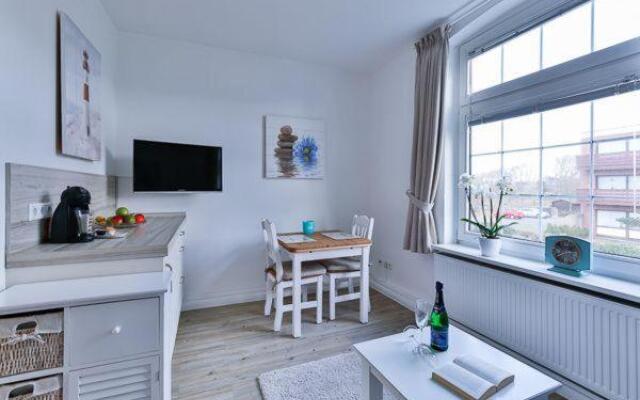 App-8-in-strandnaher-Lage-Baederstil-Villa-in-Wenningstedt-Sylt