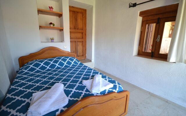 KAY4800 Villa Sems 2 Bedrooms