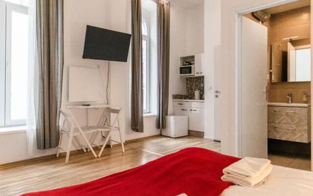 Sleek Studio Apt - Suitable for Longstays
