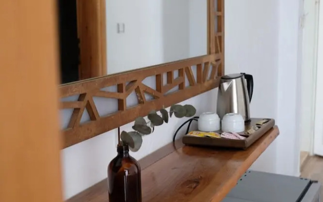Ceneviz Hotel