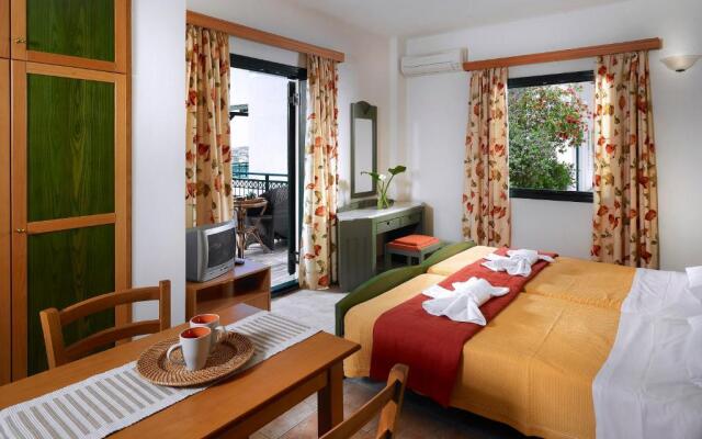 Erivolos Studios & Apartments
