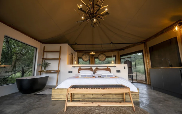 Sasi Bush Lodge