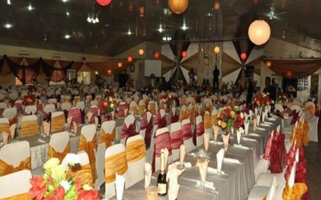 Royal Choice Inn
