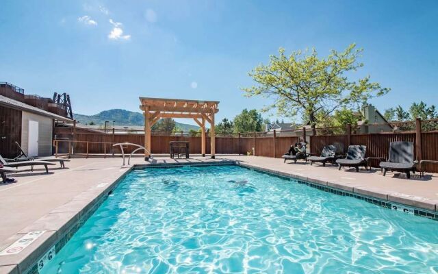 Prospector Lodge by Vacation Roost