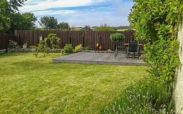 1 Mirehouse Place