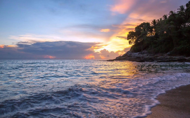 Holiday Inn Express Phuket Patong Beach Central by IHG