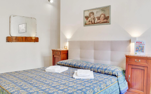 Keith Haring Cozy Apartment