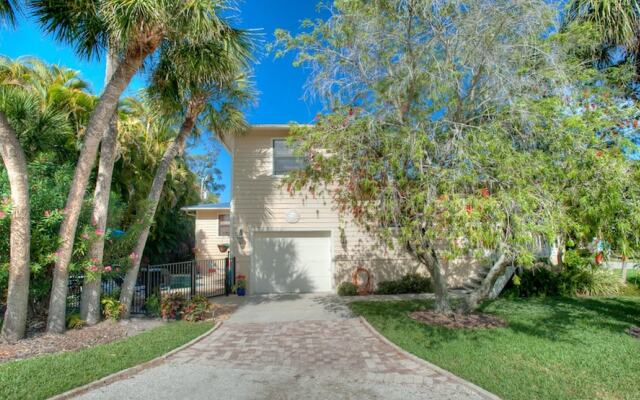 Sunset Beach Apartment 2