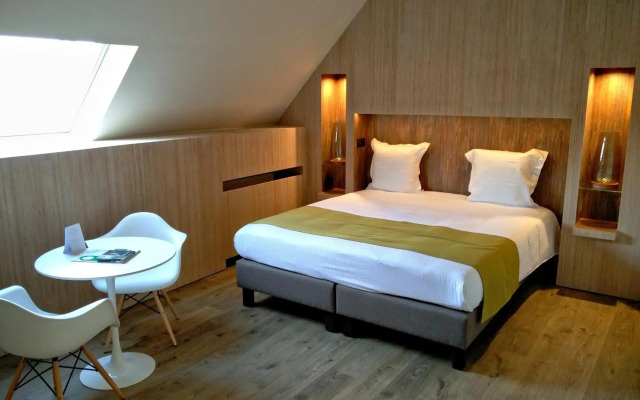 Flanders Hotel