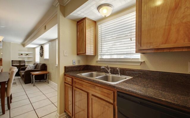 AustinStays 3 Bedroom Downtown Suite