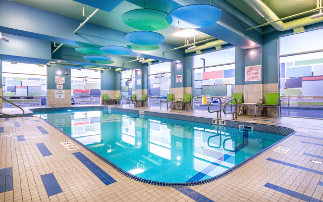Holiday Inn Express & Suites Brandon by IHG