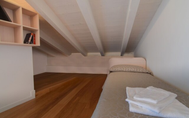 Sirmione Halldis Apartments