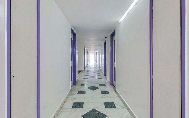 Oyo 60852 Hotel Residency Park