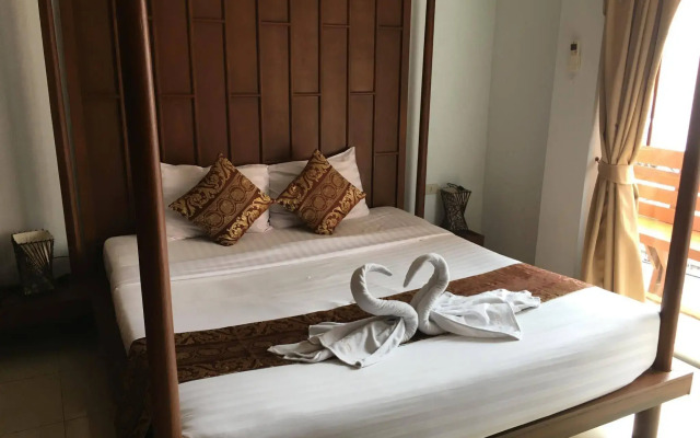 Lotus Hotel Patong