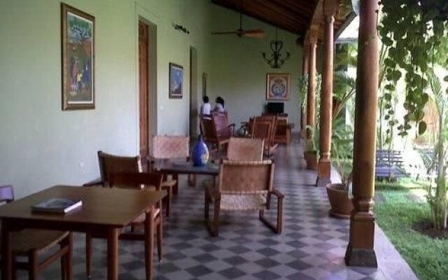 Backpackers Inn