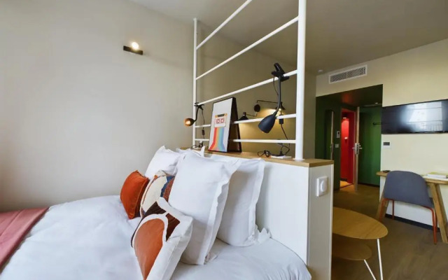Mercure Gentilly .