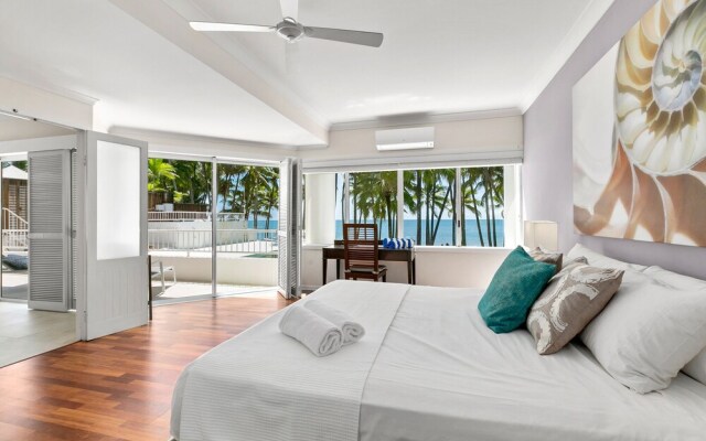 Belle Escapes - Absolute Beachfront Apartment with Private Pool Alamanda Resort "48"