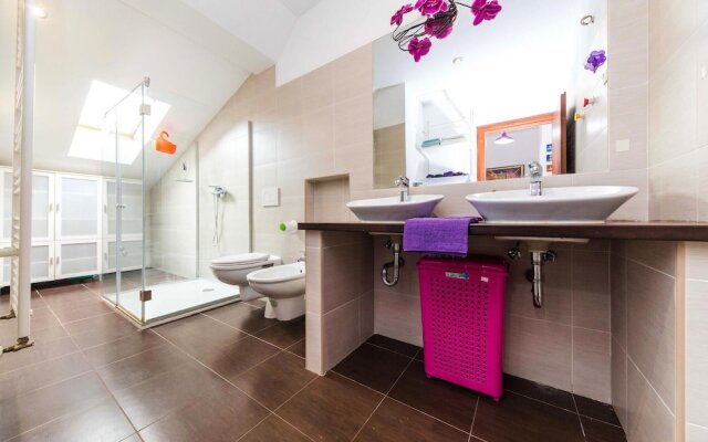 Beautiful Apartment in Trogir With 3 Bedrooms and Wifi