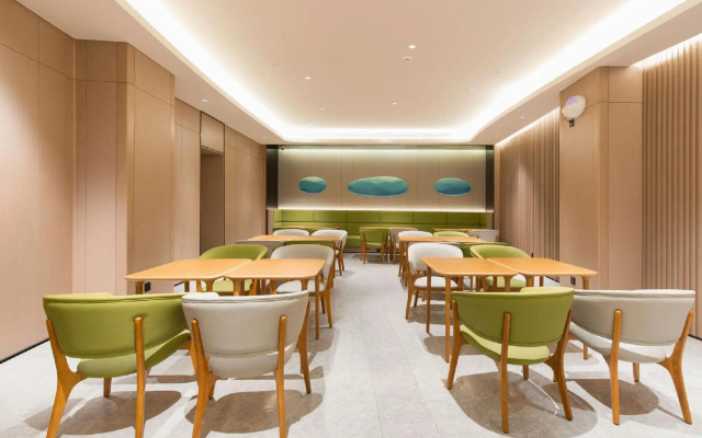 JI Hotel (Baoding Wanbo Square)