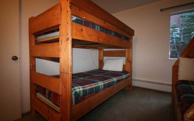 Mammoth S #132 2 Bedroom Condo