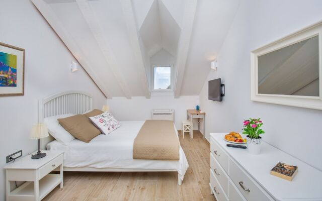 Porta Apartments by Irundo