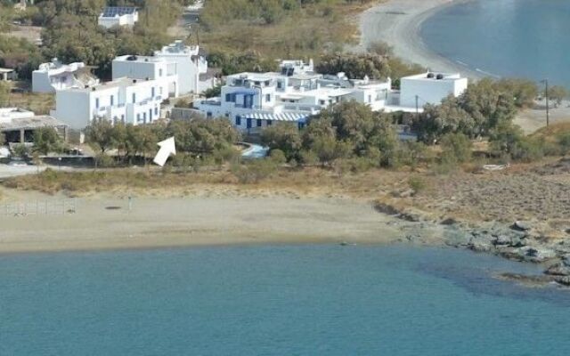Nostos Resort