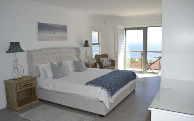 Oceans Drift Guest House - Adults Only