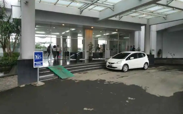 Khanza Room at Easton Park