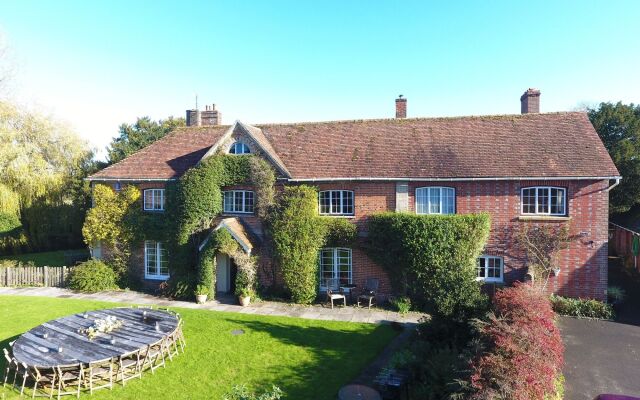 Bridge Farmhouse