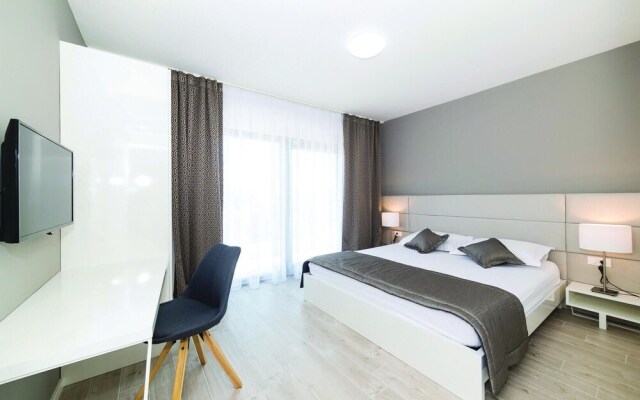 Amazing Home in Kastel Novi With Wifi and 8 Bedrooms
