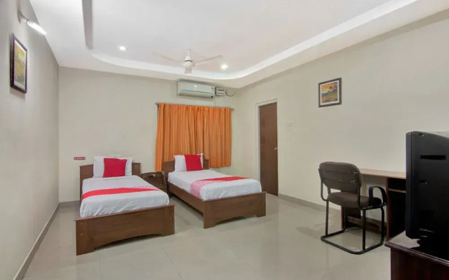 OYO 45 SilverKey Gachibowli