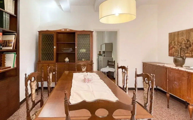 Pleasant Holiday Home With Whirlpool