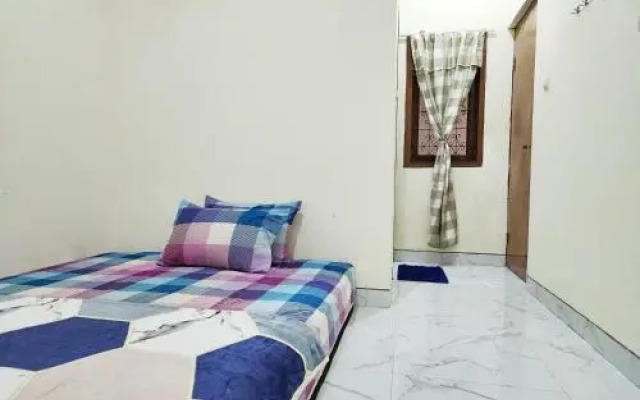 Surabaya Homey near UNAIR (Syariah)