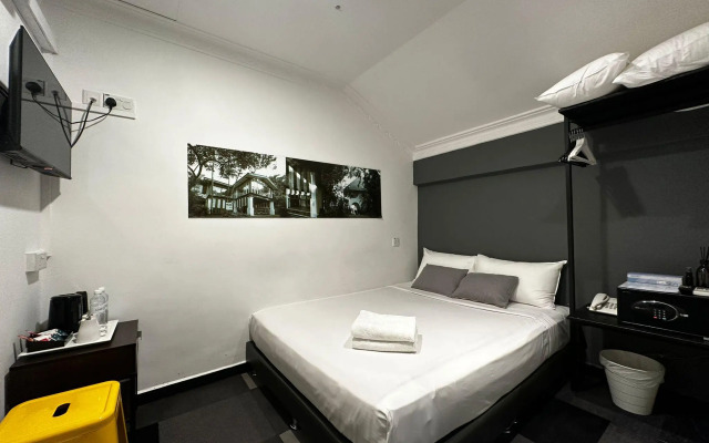 Check-Inn at Little India