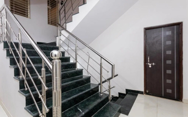 Rishabh Residency By OYO Rooms