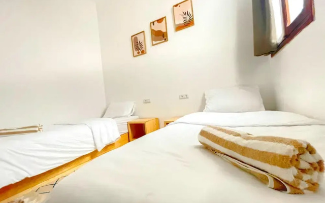 Eco Bay hostel
