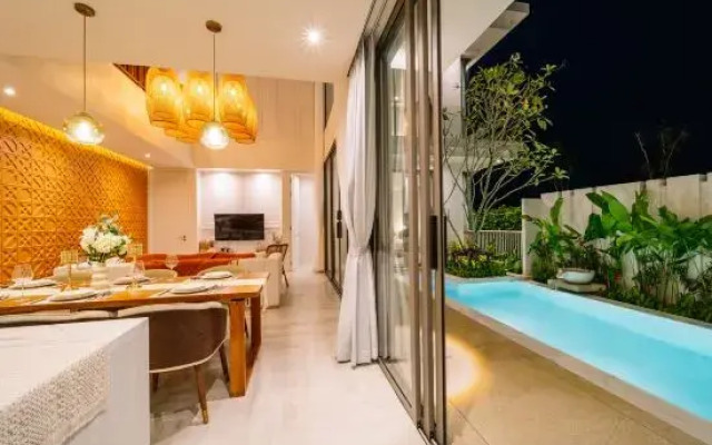 Alisa Pool Villa Phuket